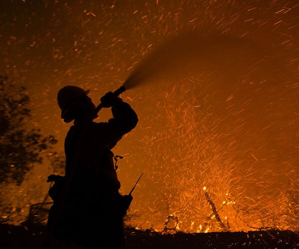 Deadly California Wildfire Destroys 150 Homes, More Threatened