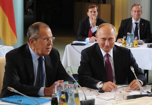 Russia's Putin Willing to Halt Aleppo Airstrikes for Longer