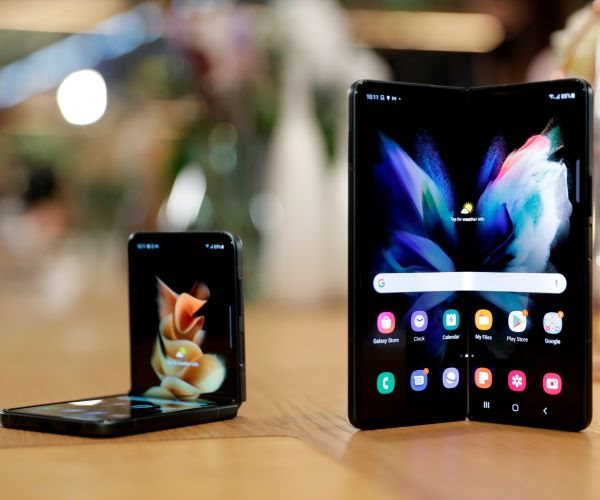 Samsung Unveils New Foldable Smartphones