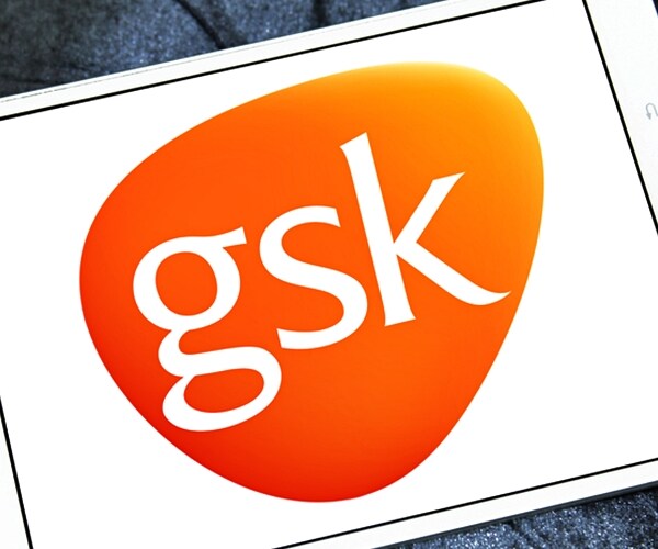 FT: GlaxoSmithKline Considers Splitting Group 