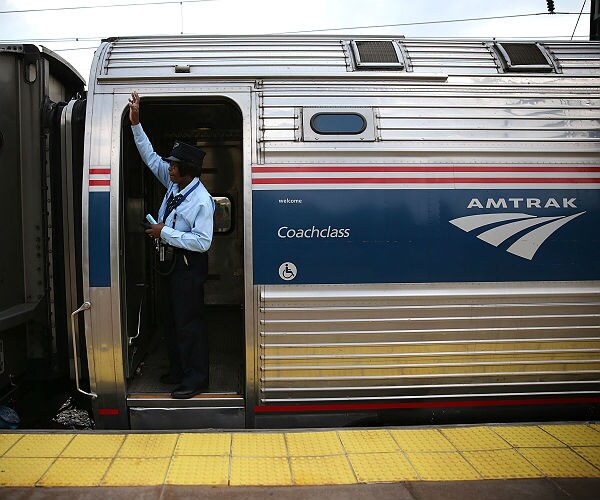 New York-bound Amtrak Train Breaks Apart
