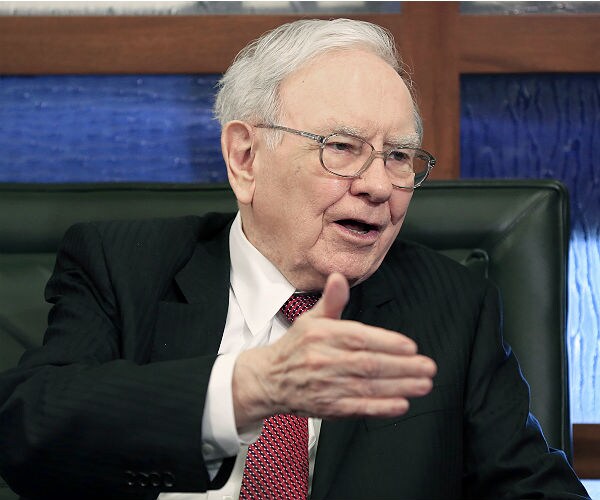 Buffett Hits 17-Year-Old S&P Prediction With Bull's-Eye
