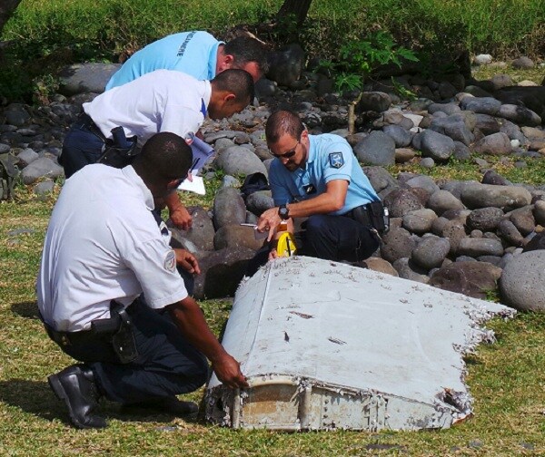 MH370 Debris 'Almost Certainly' Found on Mozambique Coast 