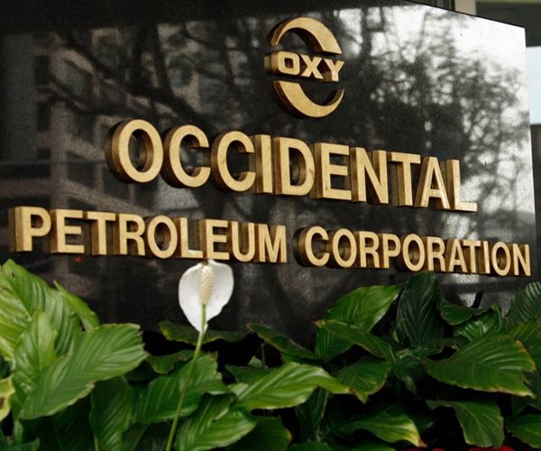 Occidental Misses 4Q Estimates on Lower Crude Prices