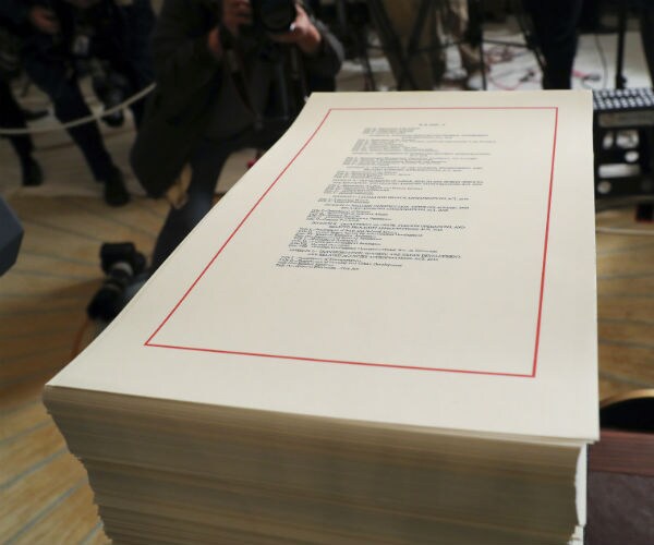 GOP Leadership and Democratic Allies Bail on Budget, Trump 