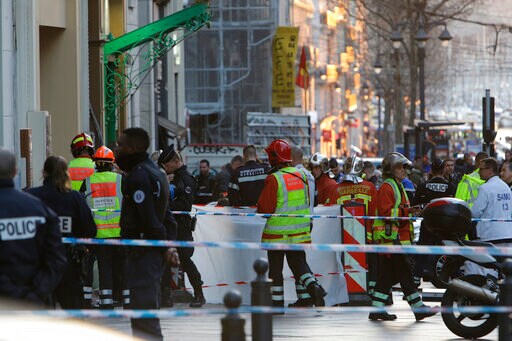 French Police Kill Suspect after Knife Attack in Marseille