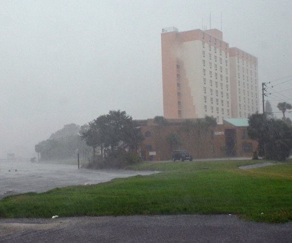 Matthew's Winds Spare South Florida, But Gov. Warns 'Worst Is Yet to Come