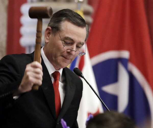 Abortion: Tennessee Lawmakers Advance Fetal Heartbeat Bill