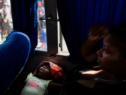 Migrant 'caravan' Gathers on US-Mexico Border