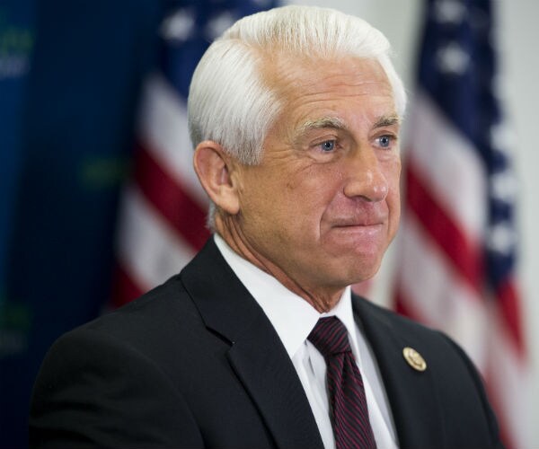 Capitol Architect: Pig Painting Breaks Rules