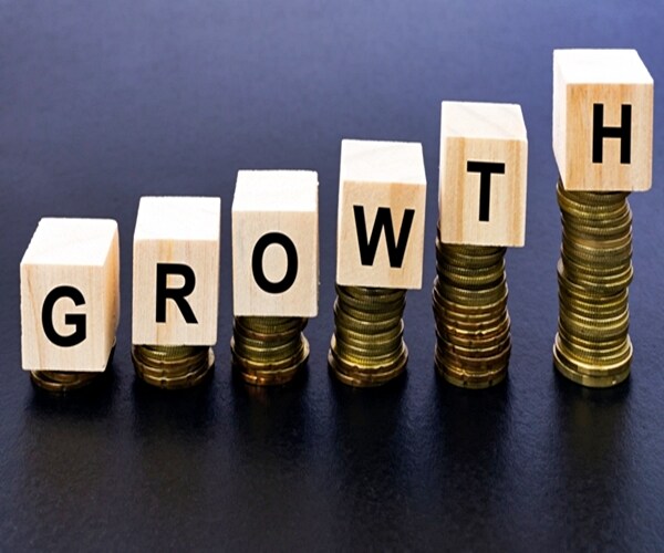 Wages Finally Starting to Rise in Tight Labor Market