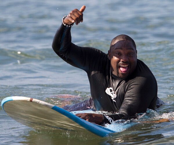 Warren Sapp Bitten by Shark While Lobstering in Florida