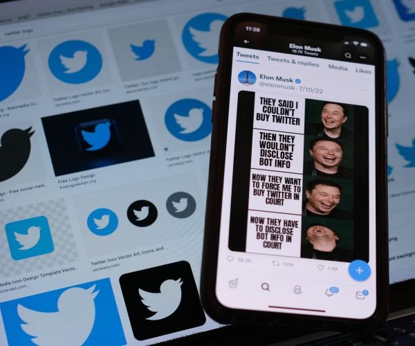 Musk Attorneys Say Twitter Stalling on Documents