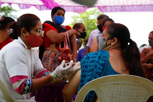 India's Daily Virus Cases Soar past 100,000 for First Time