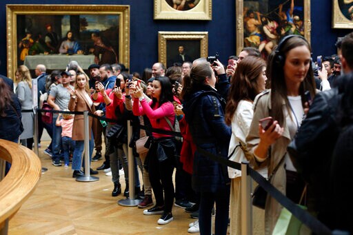 Da Vinci Exhibition Opens in Paris, Proves a Major Success