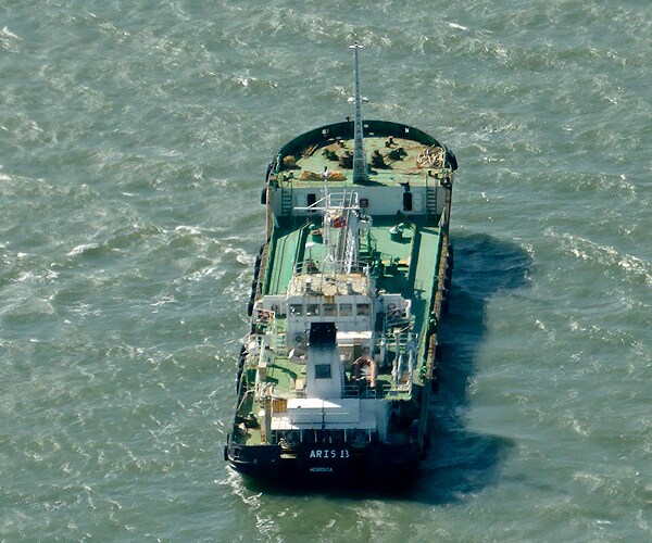Somali Pirates Hijack Oil Tanker