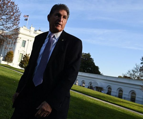 Larry Kudlow Urges Sen. Manchin to Kill Spending Bill