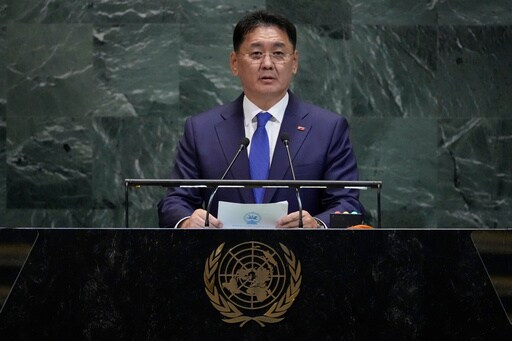 At UN, the President of Mongolia Takes a Moment to Cheer the World's Horses
