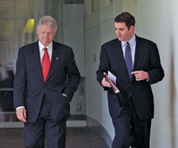 Clinton Aide Sought Diplomatic Passport to Rescue Americans in NKorea