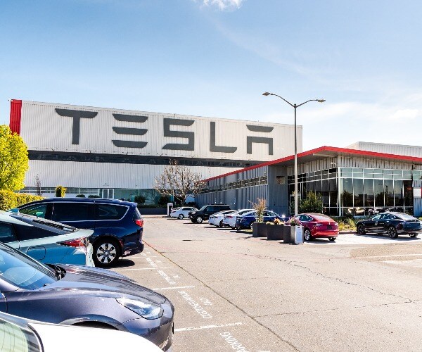 Tesla Rebuffs Recall, Denying Sudden-Acceleration Issue