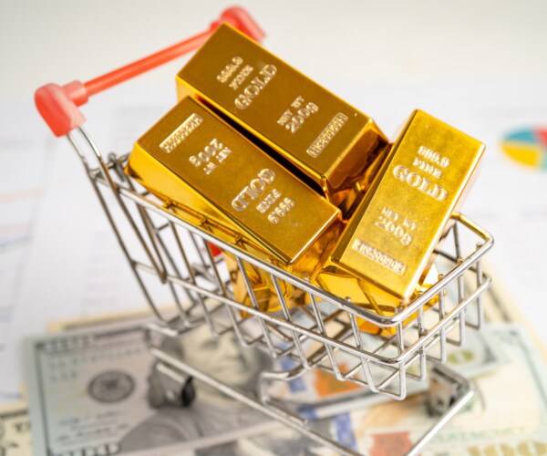 Gold Demand Strong as Central Banks Set Buying Record