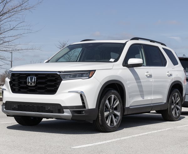 Lauren Fix, The Car Coach: The Compelling, All-New 2023 Honda Pilot Elite SUV
