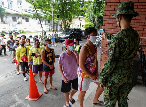 Philippines Virus Cases Soar past 50,000 as Lockdown Eases