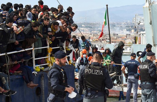 Dutch Court Bars Return of African Migrants to Italy