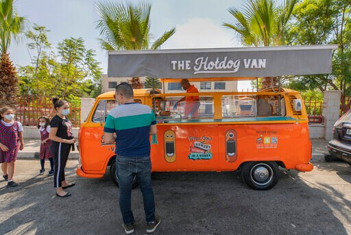 Food Trucks Provide Rare Bright Spot in Hard-hit West Bank