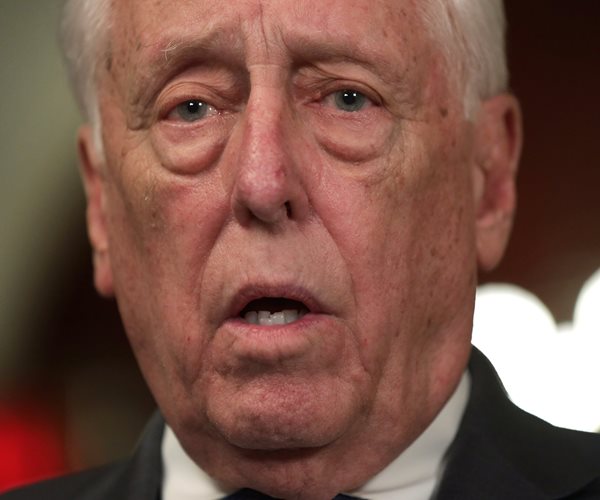 Hoyer: House of Representatives Drops Plan to Return to Washington Next Week