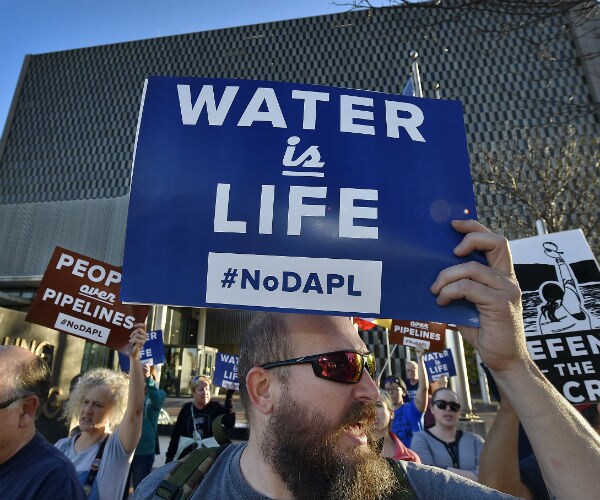 Anti-Pipeline Protesters Arrested at North Dakota Shopping Mall