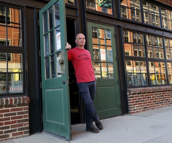 As Virus Cases Drop, Governors May Gamble on Bars. Again. 