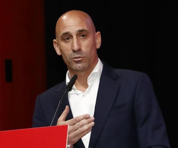 Mother of Spanish Soccer Chief Starts Hunger Strike Over Kiss Flap 