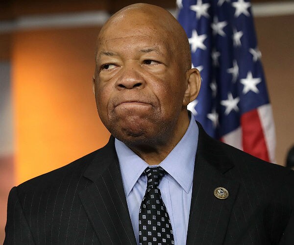 2 Top Dems Demand Public Hearings on Trump Cabinet Travel