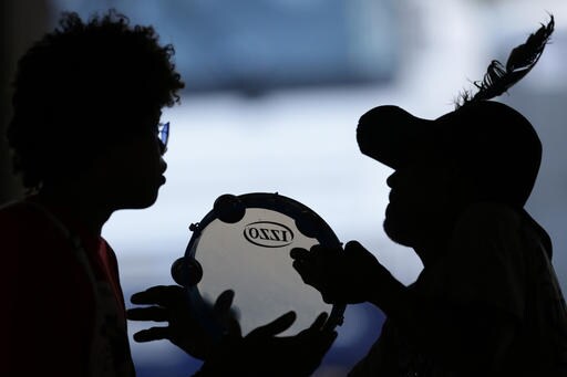 Rival Camps Reflect Brazil's Divide amid Impeachment