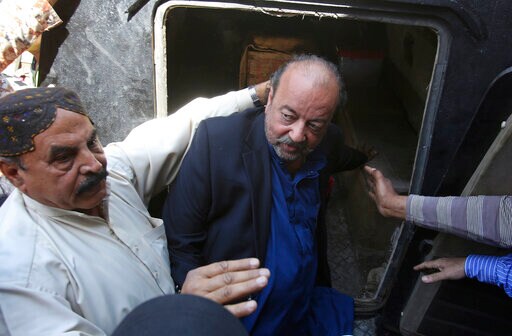 Pakistan Orders 9-day Detention for Held Provincial Official