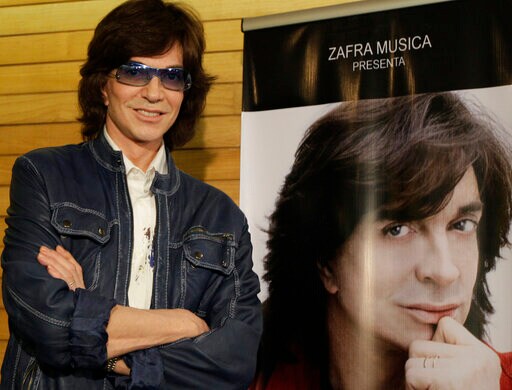 Spanish Singer-songwriter Camilo Sesto Dies at 72