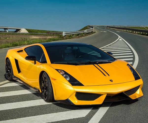 Lamborghini Tops 10,000 Sales for First Time