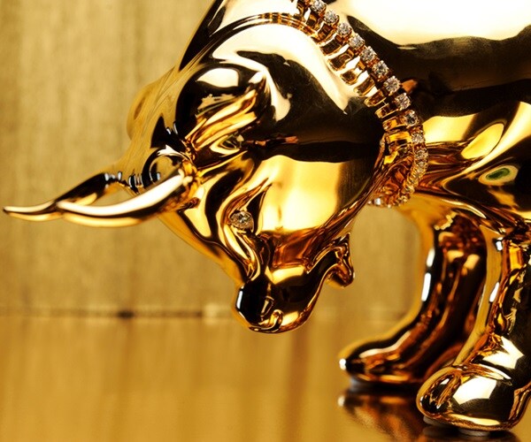 Unlikely Buyers Fuel Gold's Record Rally