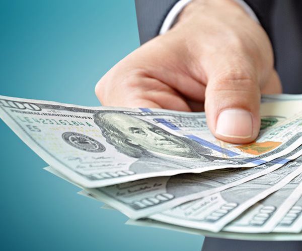 Investors Pile Into Safe-Haven Currencies US Dollar, Yen