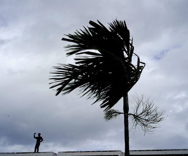 NC Voters Asked to Cast Early Ballots as Dorian Looms