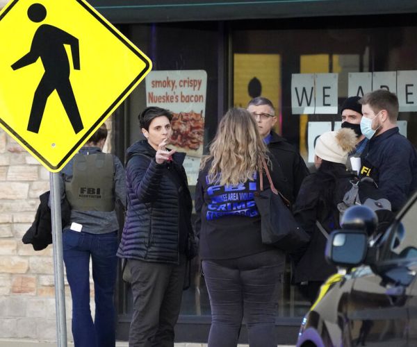 Police: 8 Injured in Wisconsin Mall Shooting; Suspect Sought