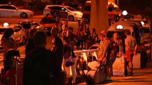 Australian Police Disable, Arrest Man in Airport Standoff