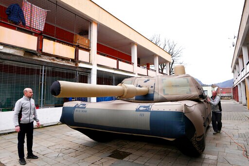 Inflatable Tanks, Missiles: Czech Firm Makes Decoy Armaments