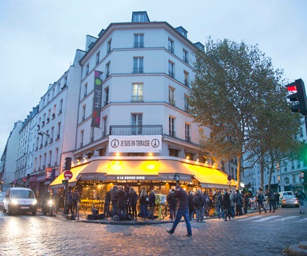 Paris Christmas Bookings Suffer After Militant Attacks