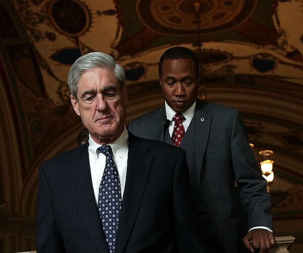 Ex-Trump Aide Caputo: Mueller Has 'Entire Campaign's Texts'