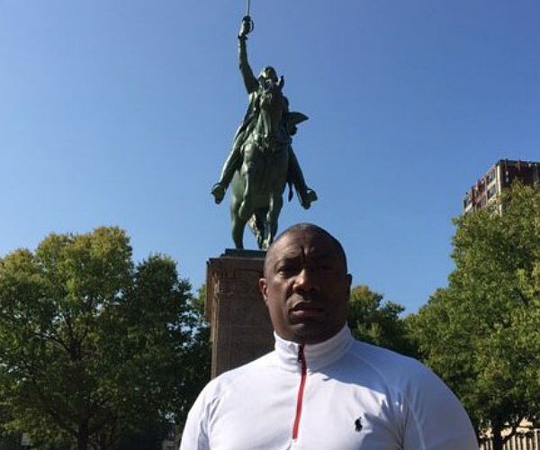 Chicago Pastor: Remove Washington Statue, Rename Park Over Slavery