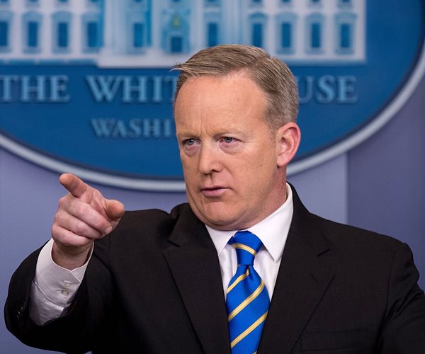 White House: No Curb on Federal Agency Media Activities