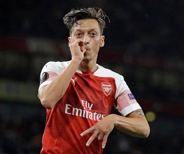 Chinese TV Pulls Arsenal Game Coverage After Ozil Criticism