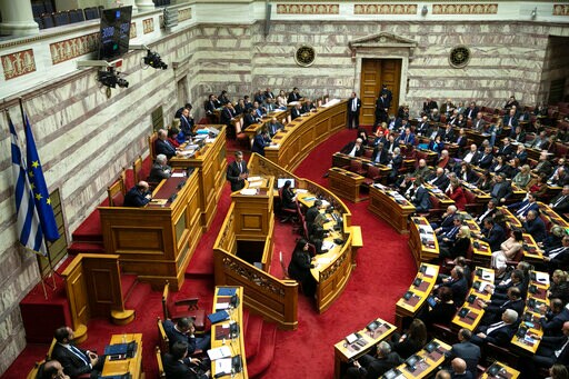 Greece Retains Negative Yield in First Debt Auction of Year